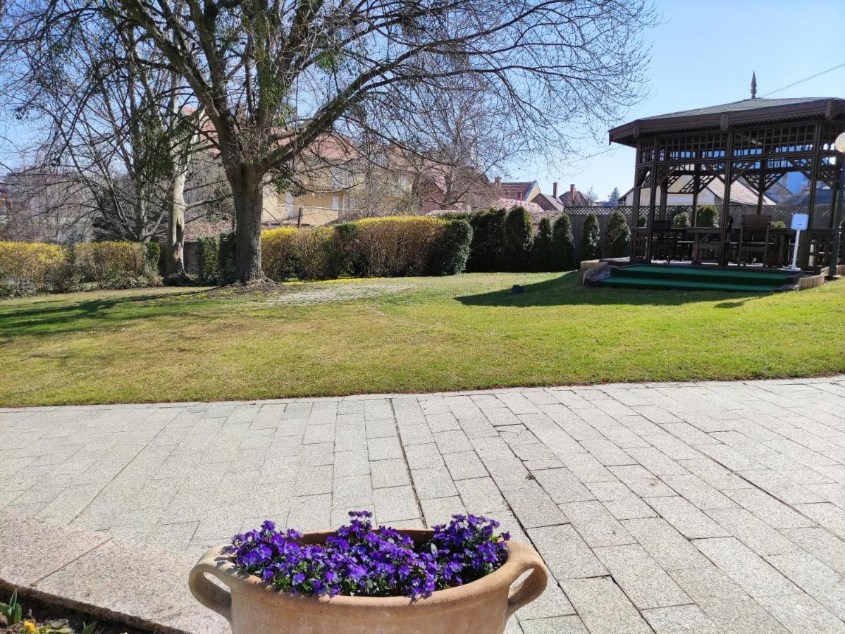 Spa Residence Carbona Siesta Apartman Hévíz Екстериор снимка